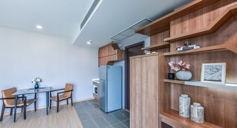 For rent 1 bed condo in Pathum Wan, Bangkok