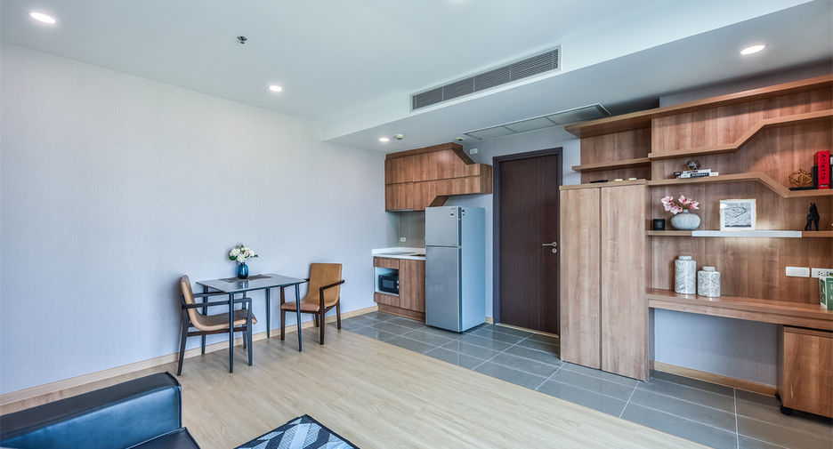 For rent 1 bed condo in Pathum Wan, Bangkok