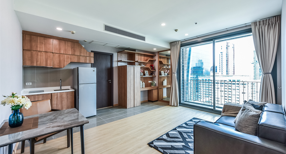 For rent 1 bed condo in Pathum Wan, Bangkok