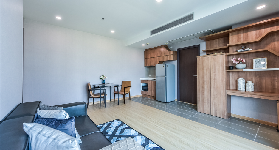 For rent 1 bed condo in Pathum Wan, Bangkok