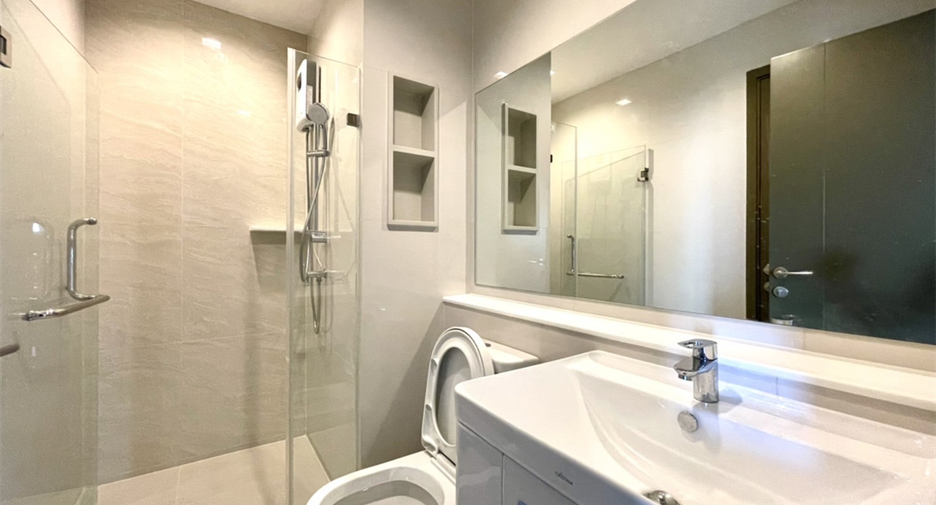 For rent 2 bedrooms condo in Chatuchak, Bangkok