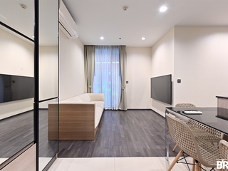 À louer 2 chambres condo à Huai Khwang, Bangkok