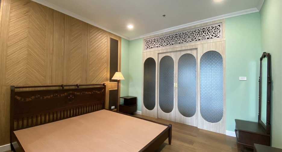 For rent 2 bedrooms condo in Chatuchak, Bangkok