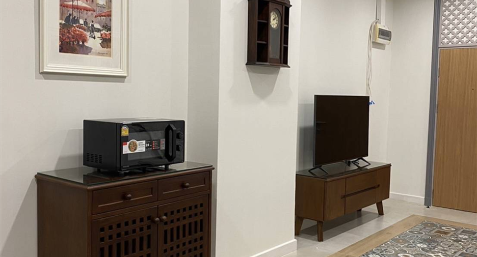 For rent 2 bedrooms condo in Chatuchak, Bangkok