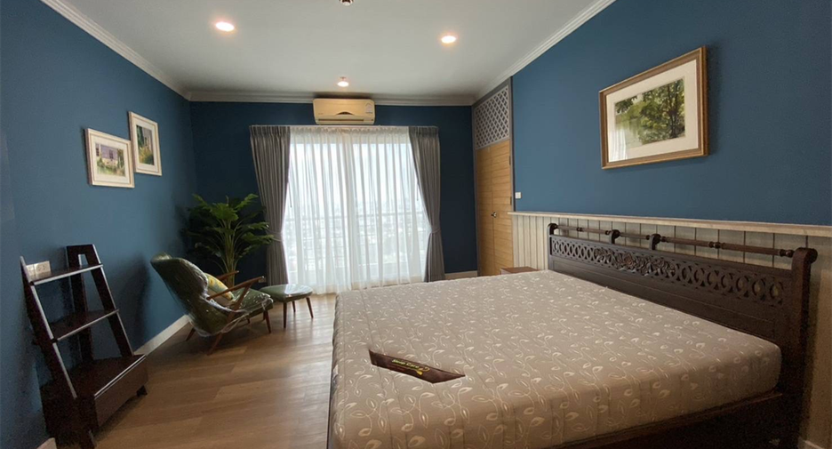 For rent 2 bedrooms condo in Chatuchak, Bangkok