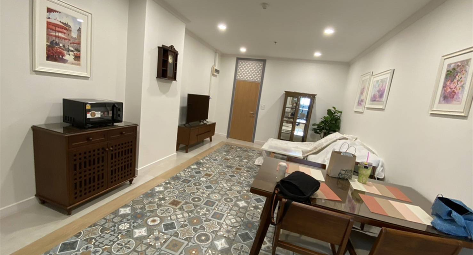 For rent 2 bedrooms condo in Chatuchak, Bangkok