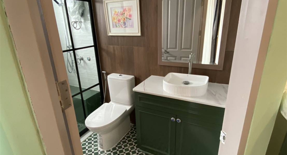 For rent 2 bedrooms condo in Chatuchak, Bangkok