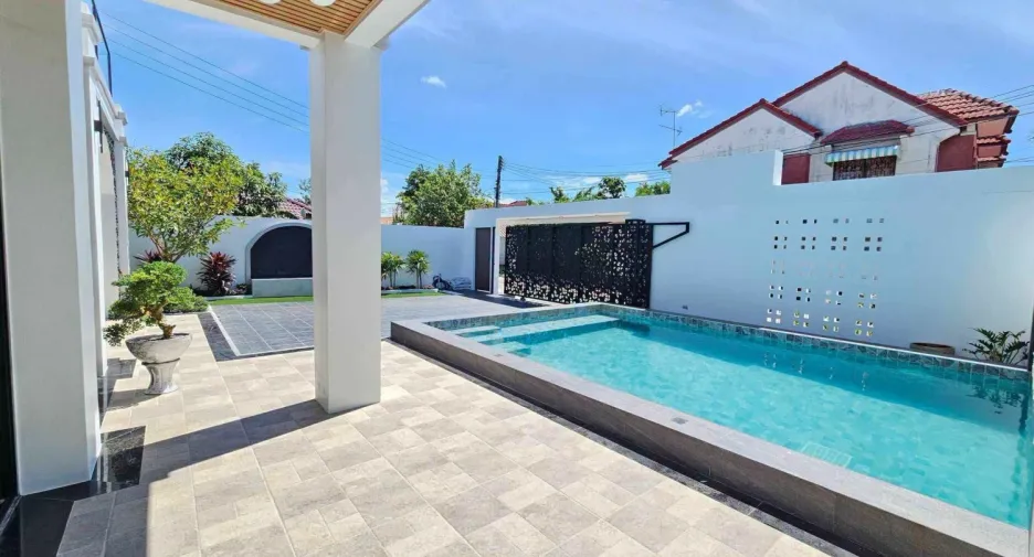 À vendre 4 chambres villa à Bang Lamung, Chonburi