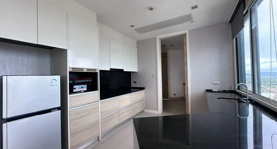 Condo en venta de 3 habitaciones en Jomtien, Pattaya