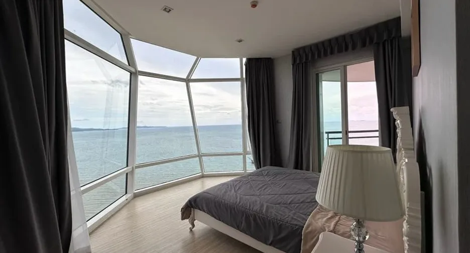 Condo en venta de 3 habitaciones en Jomtien, Pattaya