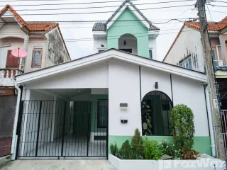À vendre 2 chambres maison à Nong Chok, Bangkok