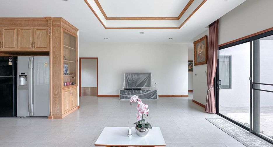 Haus zum Kauf mit 3 Zimmer in Huay Yai, Pattaya