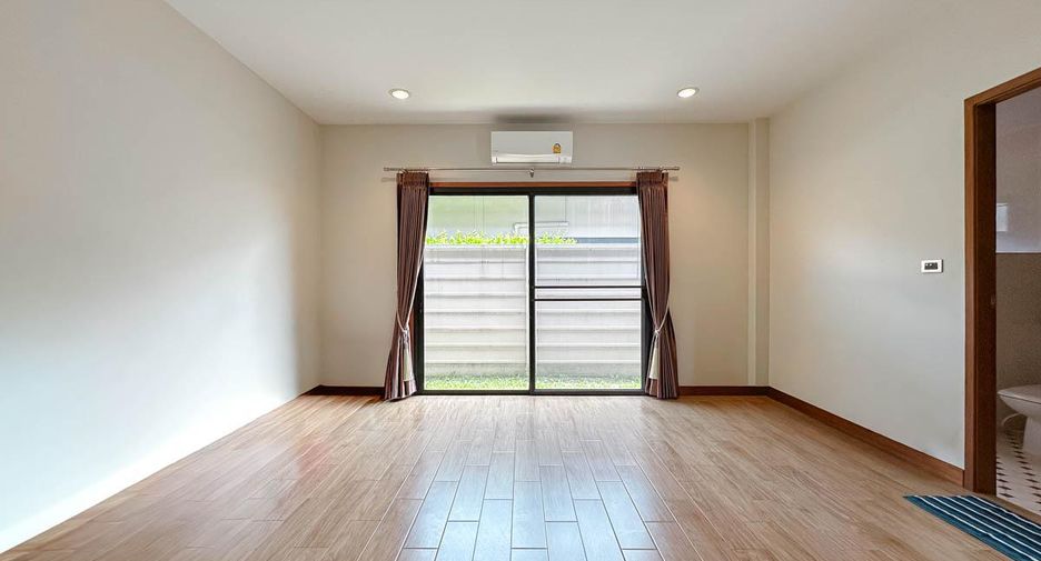 Haus zum Kauf mit 3 Zimmer in Huay Yai, Pattaya