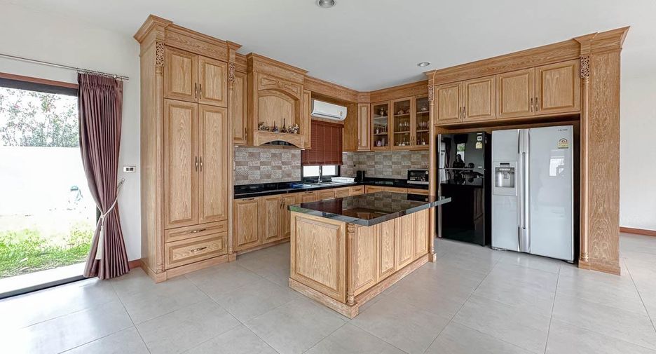 Haus zum Kauf mit 3 Zimmer in Huay Yai, Pattaya
