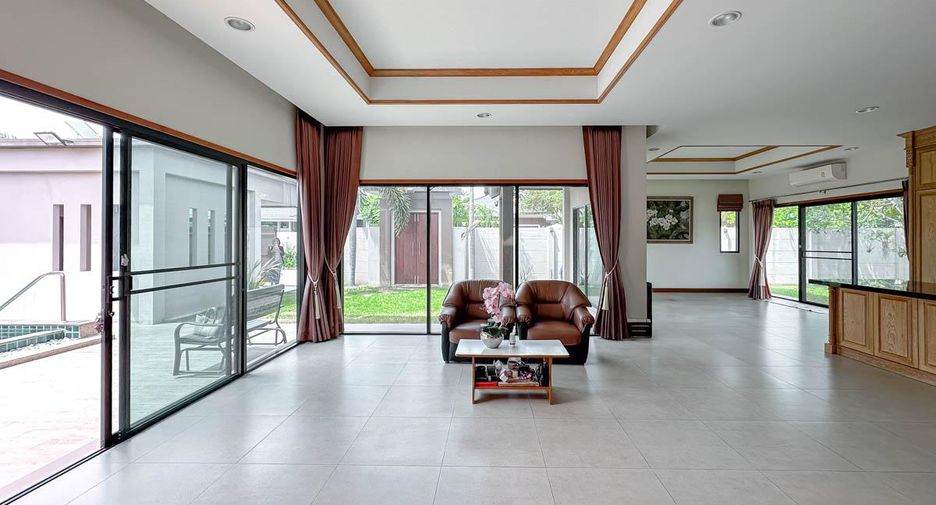 Haus zum Kauf mit 3 Zimmer in Huay Yai, Pattaya