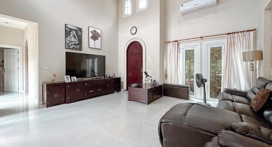 For rent 3 bedrooms house in Bang Lamung, Chonburi