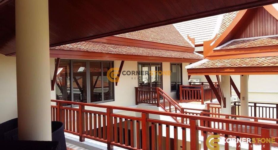 For sale 4 bedrooms house in Bang Saray, Pattaya
