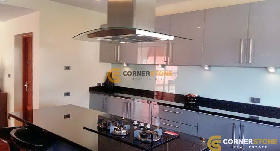 For sale 4 bedrooms house in Bang Saray, Pattaya