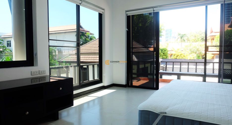 For rent and for sale 4 bedrooms house in Bang Lamung, Chonburi