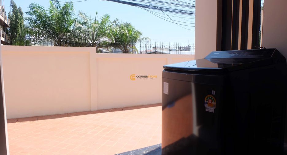 For rent and for sale 4 bedrooms house in Bang Lamung, Chonburi
