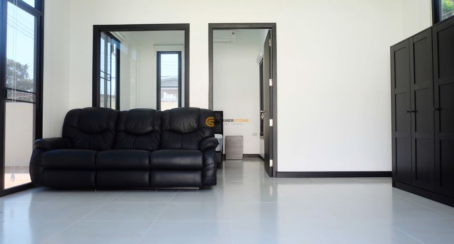 For rent and for sale 4 bedrooms house in Bang Lamung, Chonburi