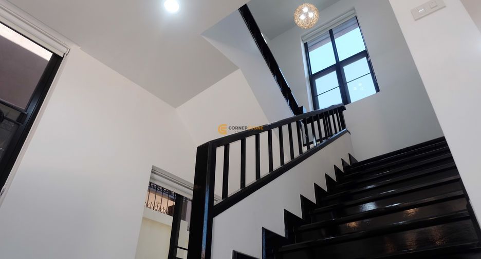 For rent and for sale 4 bedrooms house in Bang Lamung, Chonburi