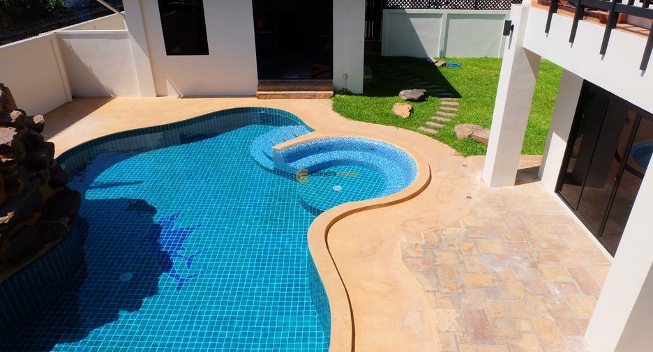 For rent and for sale 4 bedrooms house in Bang Lamung, Chonburi