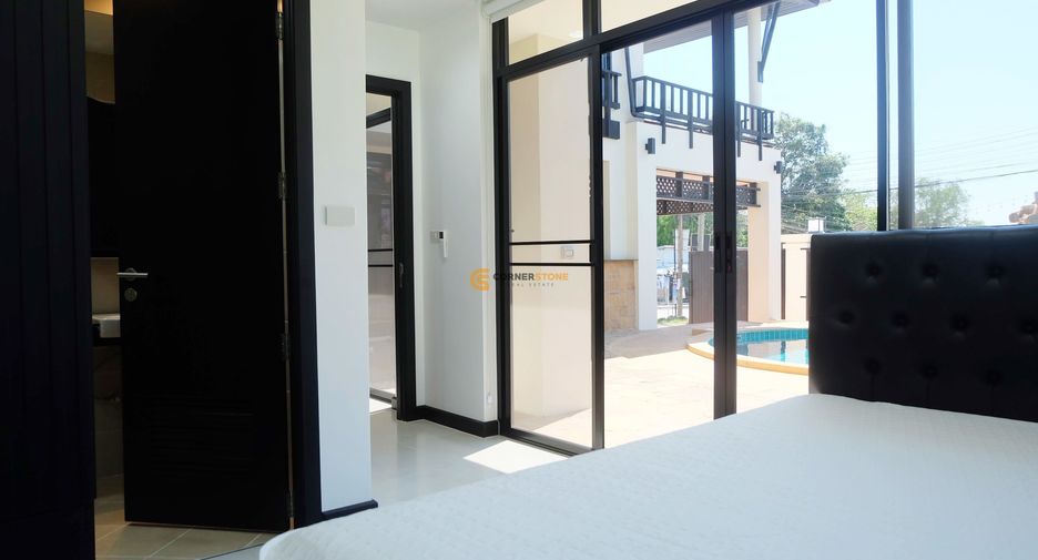 For rent and for sale 4 bedrooms house in Bang Lamung, Chonburi