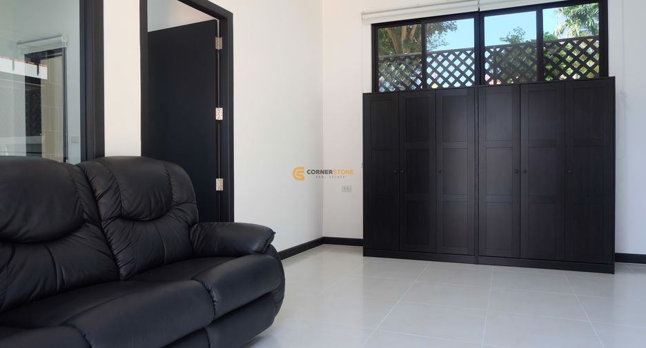 For rent and for sale 4 bedrooms house in Bang Lamung, Chonburi
