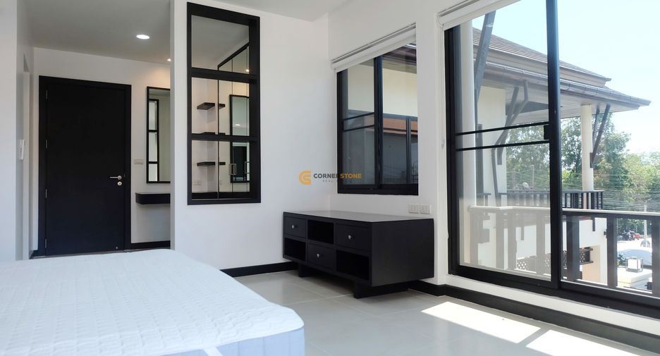 For rent and for sale 4 bedrooms house in Bang Lamung, Chonburi