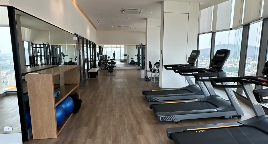 For sale 2 ベッドルーム condo in Mueang Nakhon Sawan, Nakhon Sawan