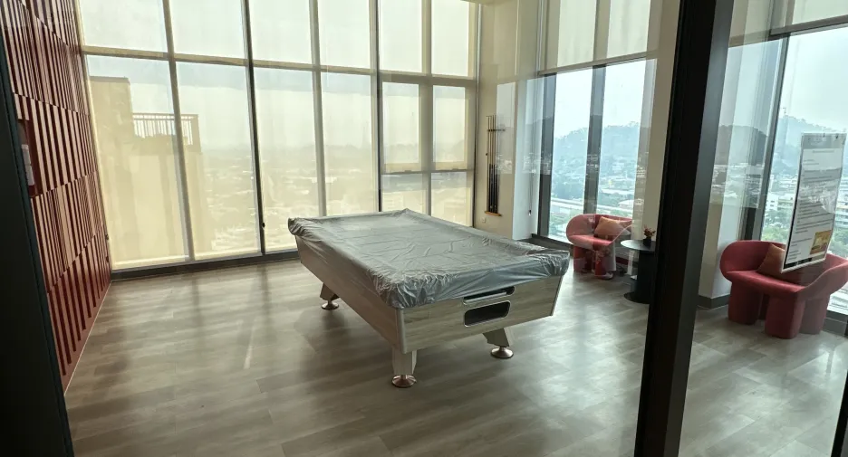 For sale 2 ベッドルーム condo in Mueang Nakhon Sawan, Nakhon Sawan