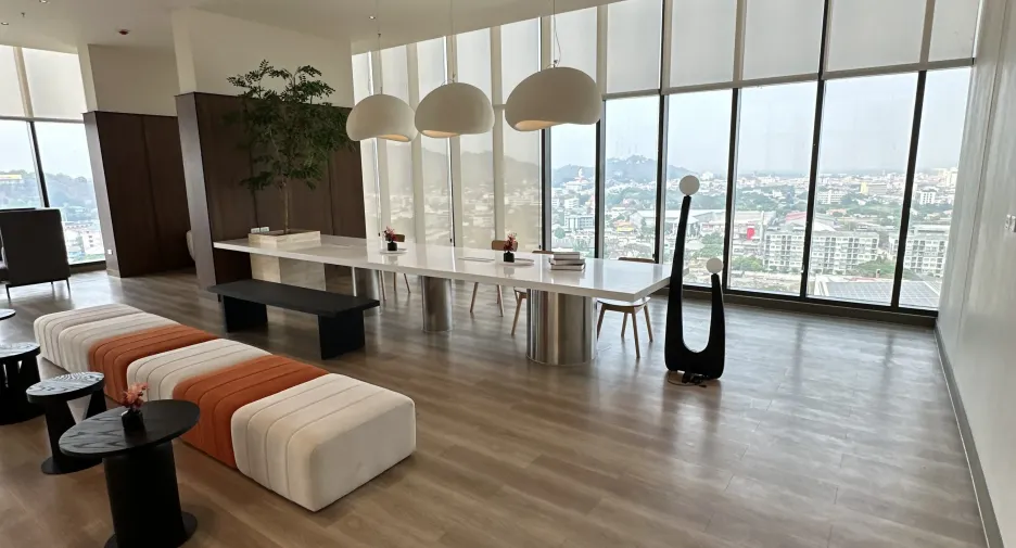 For sale 2 ベッドルーム condo in Mueang Nakhon Sawan, Nakhon Sawan