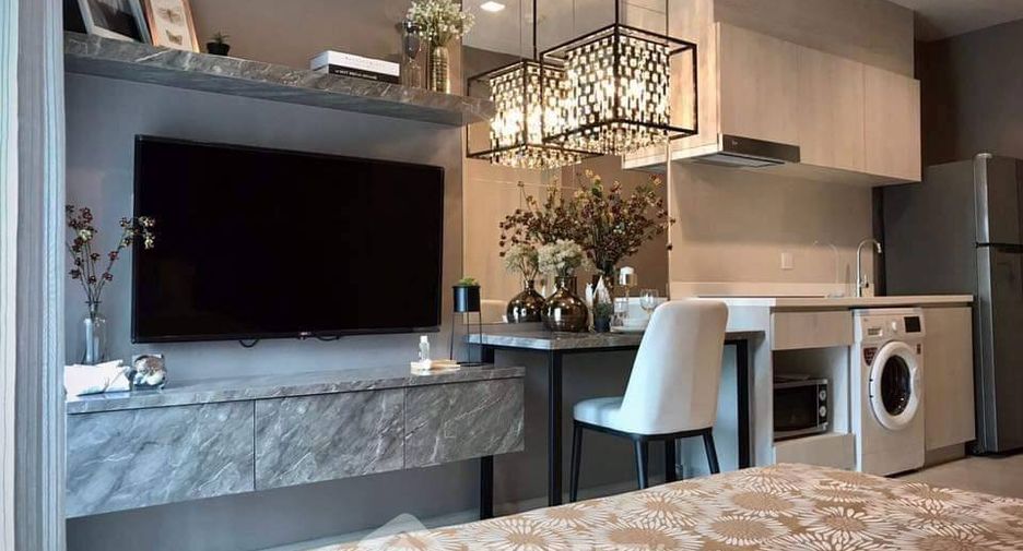 For rent 1 bed condo in Pathum Wan, Bangkok