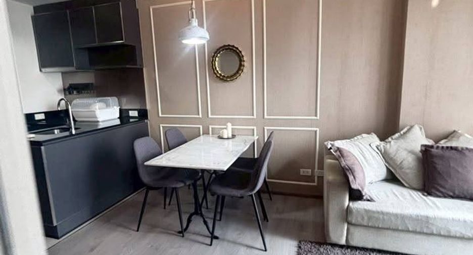 For rent 2 bedrooms condo in Khlong San, Bangkok