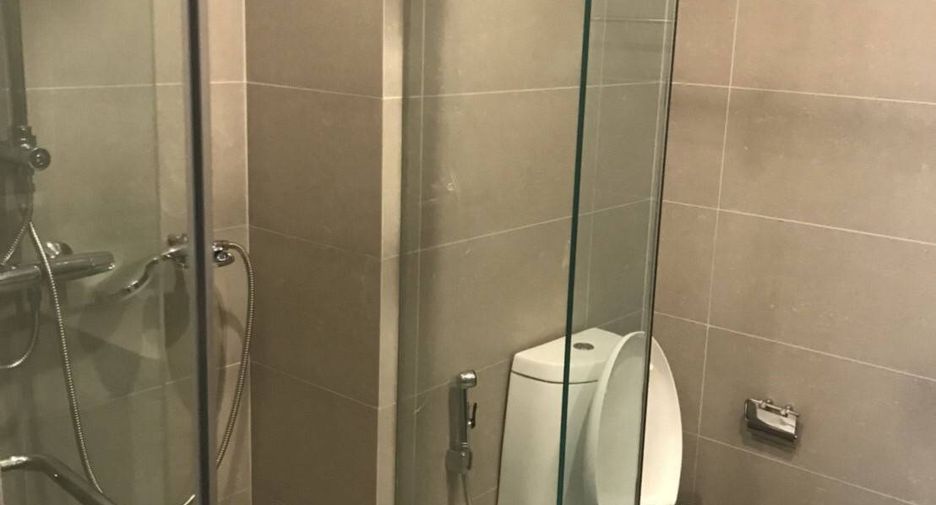 Wohnung zur Miete mit 1 Zimmer in Pathum Wan, Bangkok