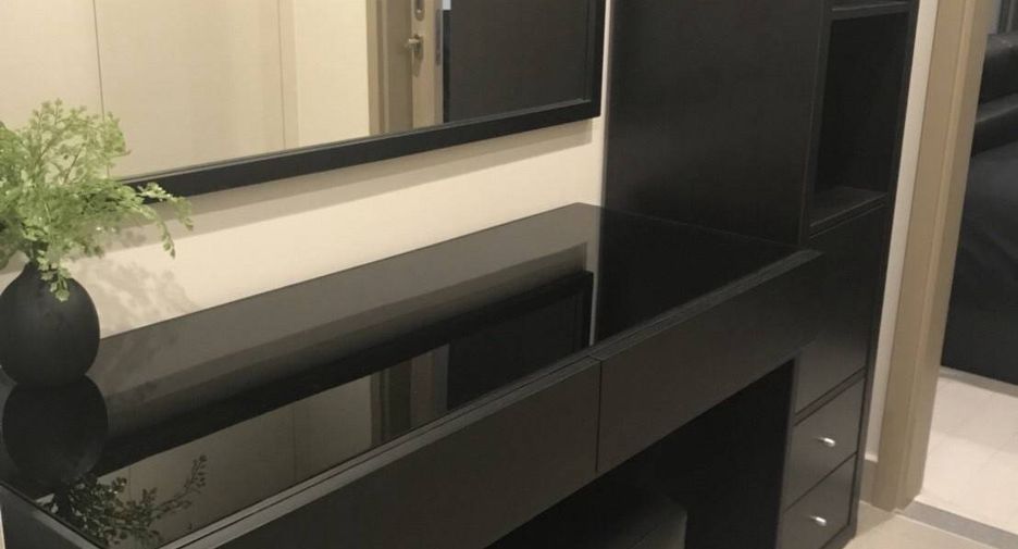 Wohnung zur Miete mit 1 Zimmer in Pathum Wan, Bangkok