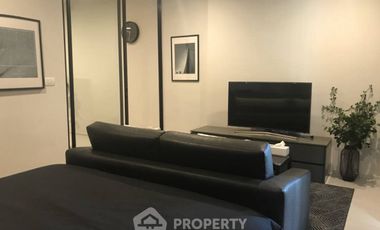 Wohnung zur Miete mit 1 Zimmer in Pathum Wan, Bangkok