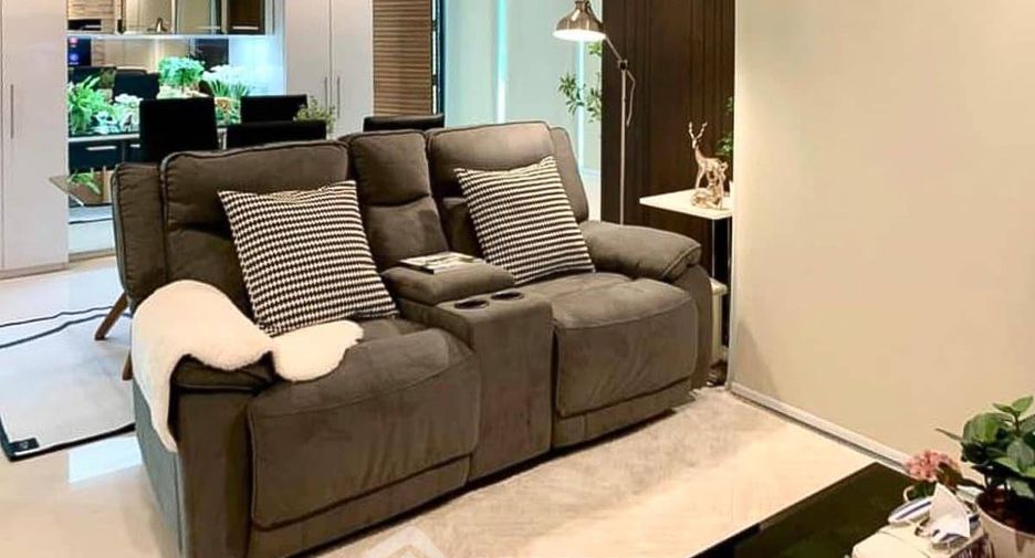 For rent 2 bedrooms condo in Watthana, Bangkok