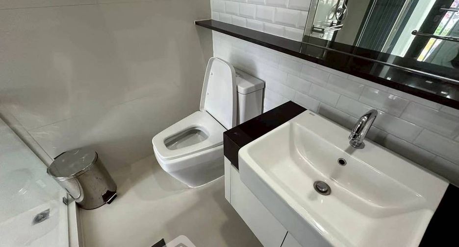 Condo en alquiler de 1 habitaciones en Pathum Wan, Bangkok