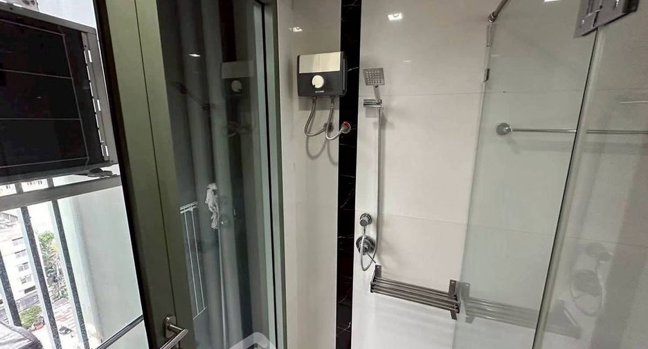 Condo en alquiler de 1 habitaciones en Pathum Wan, Bangkok