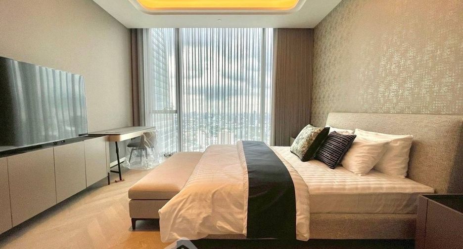 For rent 2 bedrooms condo in Pathum Wan, Bangkok