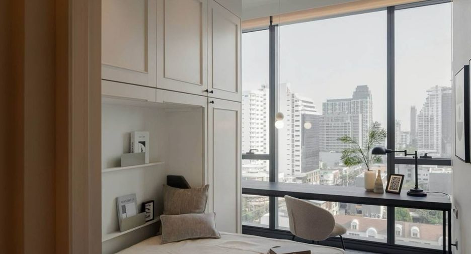 For rent 2 bedrooms condo in Watthana, Bangkok