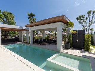 For sale 3 bedrooms villa in Thalang, Phuket