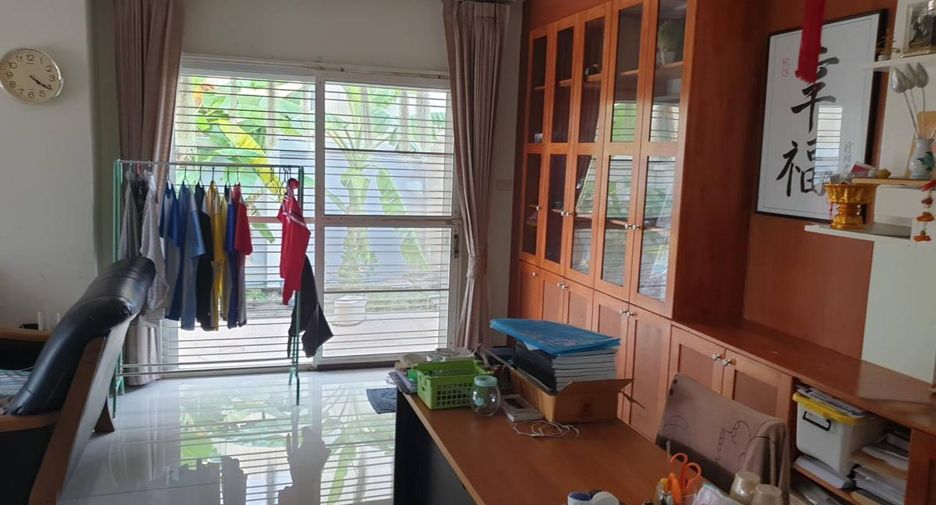 Haus zum Kauf mit 4 Zimmer in Bang Lamung, Chonburi