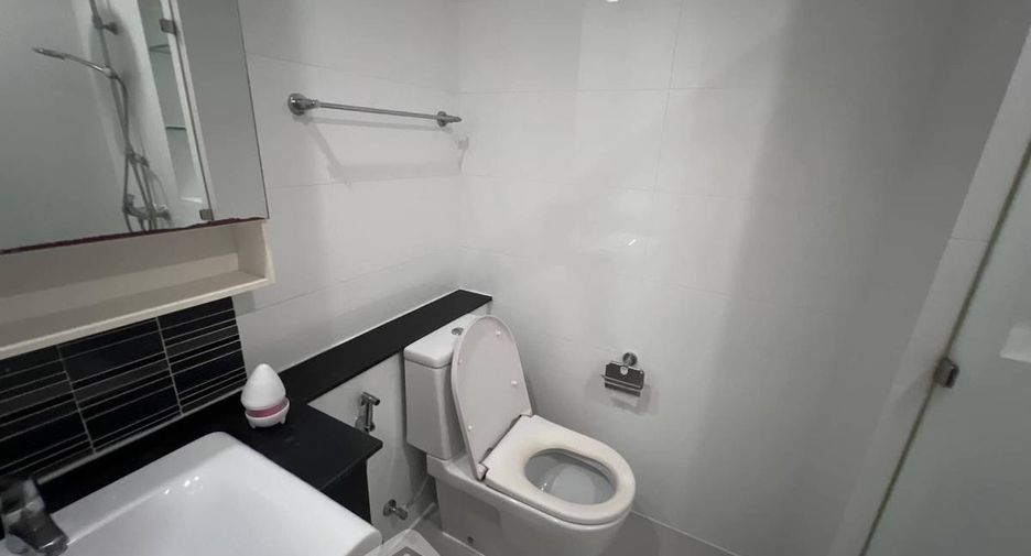 Condo en alquiler de 2 habitaciones en Bang Na, Bangkok