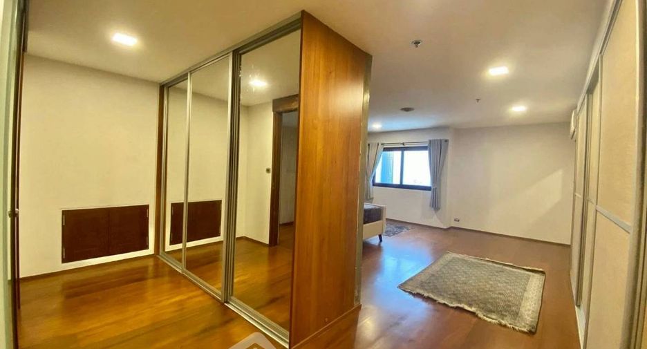 Wohnung zur Miete mit 3 Zimmer in Watthana, Bangkok