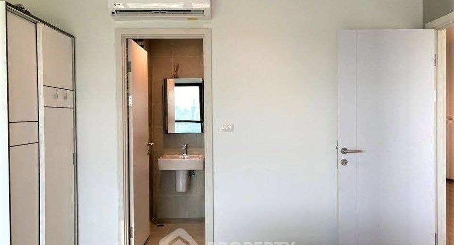 À louer 2 chambres condo à Phasi Charoen, Bangkok