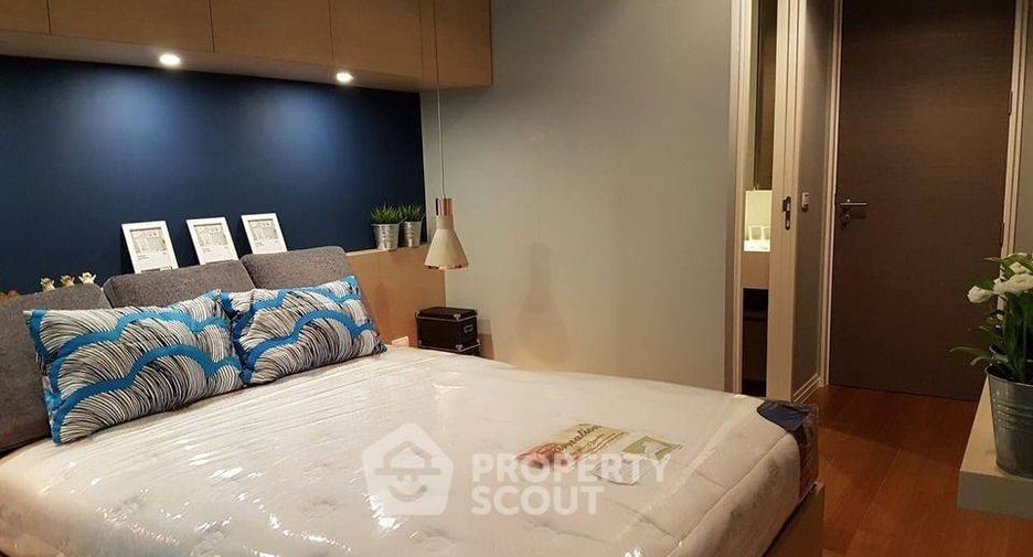 For rent 2 bedrooms condo in Sathon, Bangkok