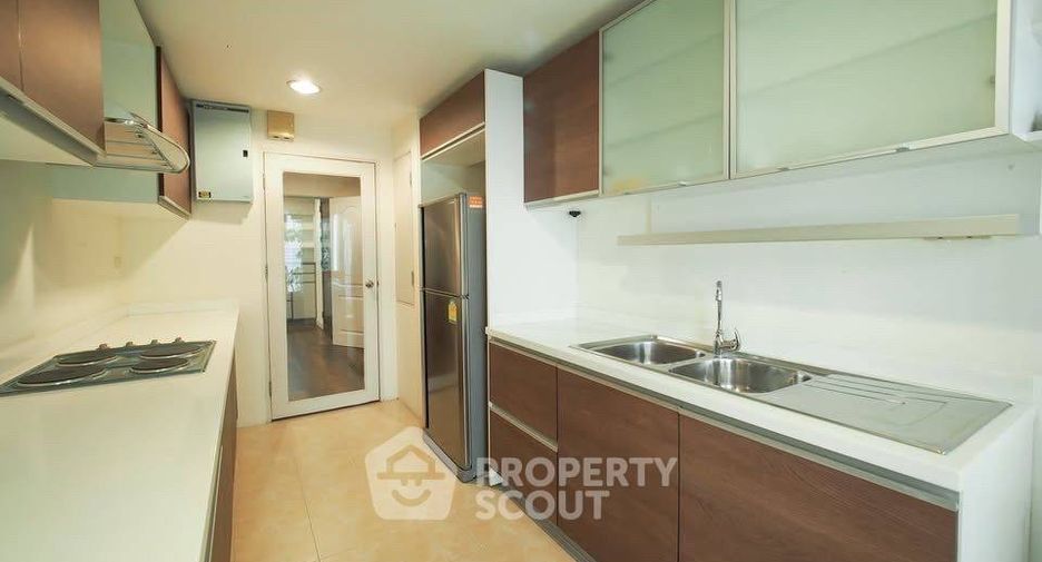 For rent 3 ベッドルーム condo in Bang Rak, Bangkok